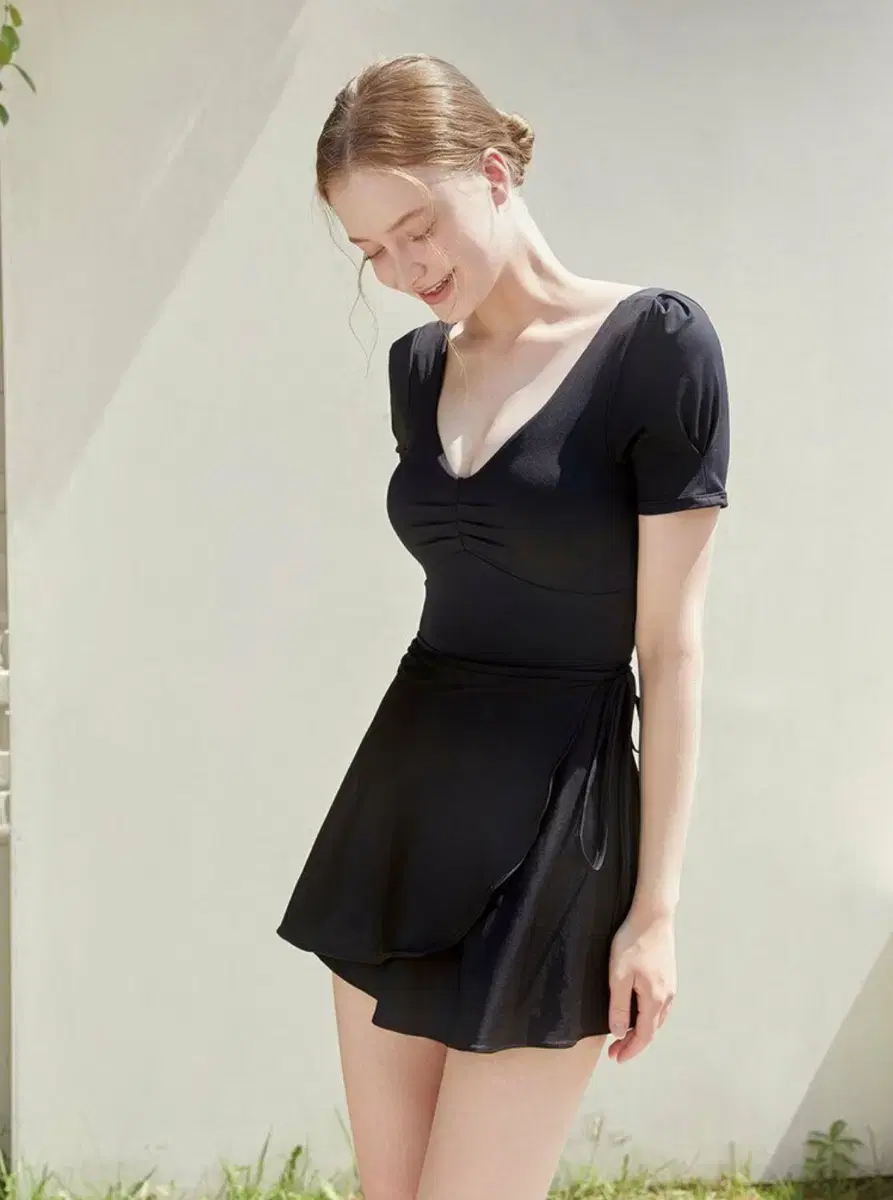 벨로디네라 Daisy Swim Skirt Black